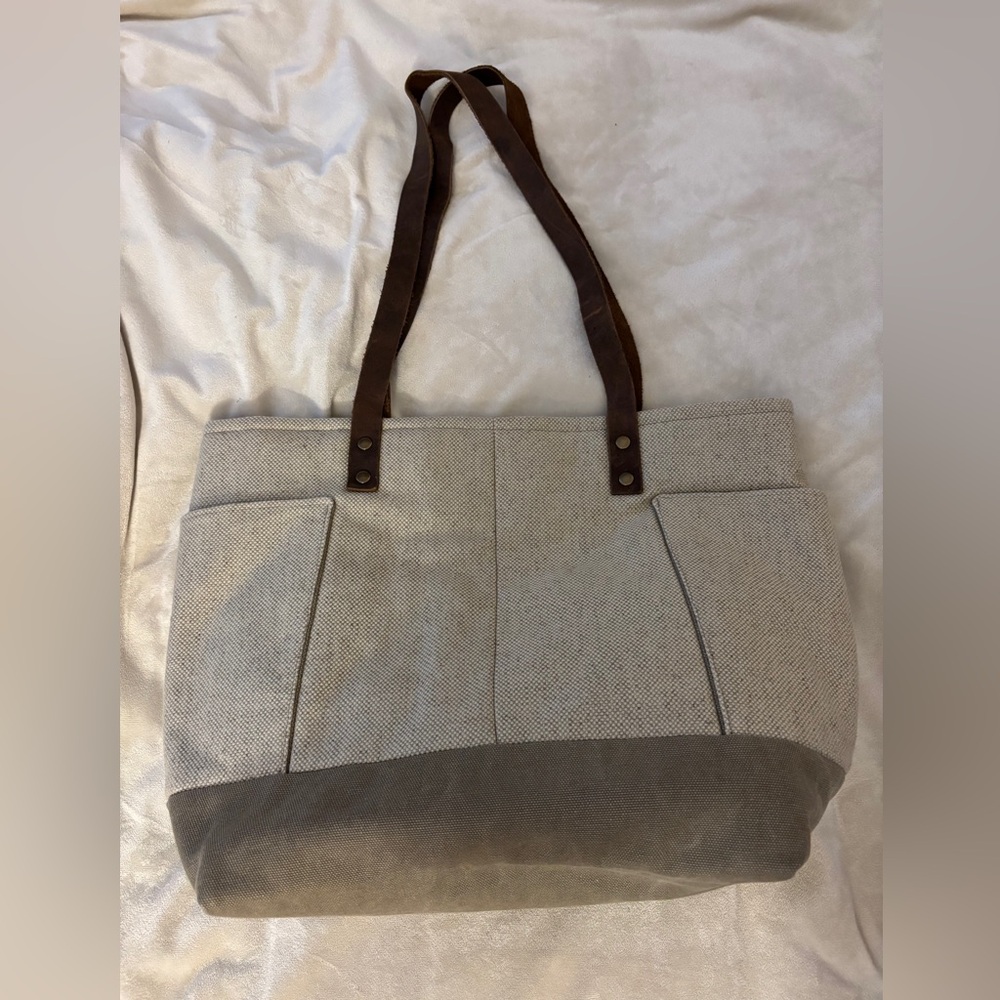 NWOT beige purse